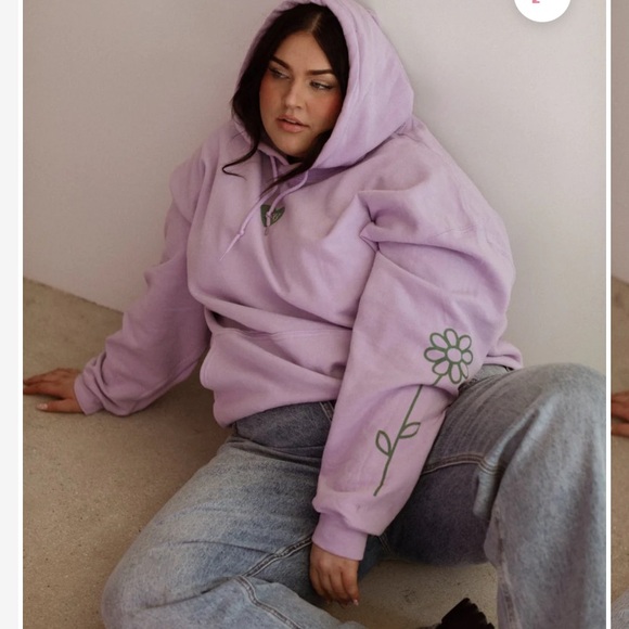 Lavender hoodie - Picture 3 of 6